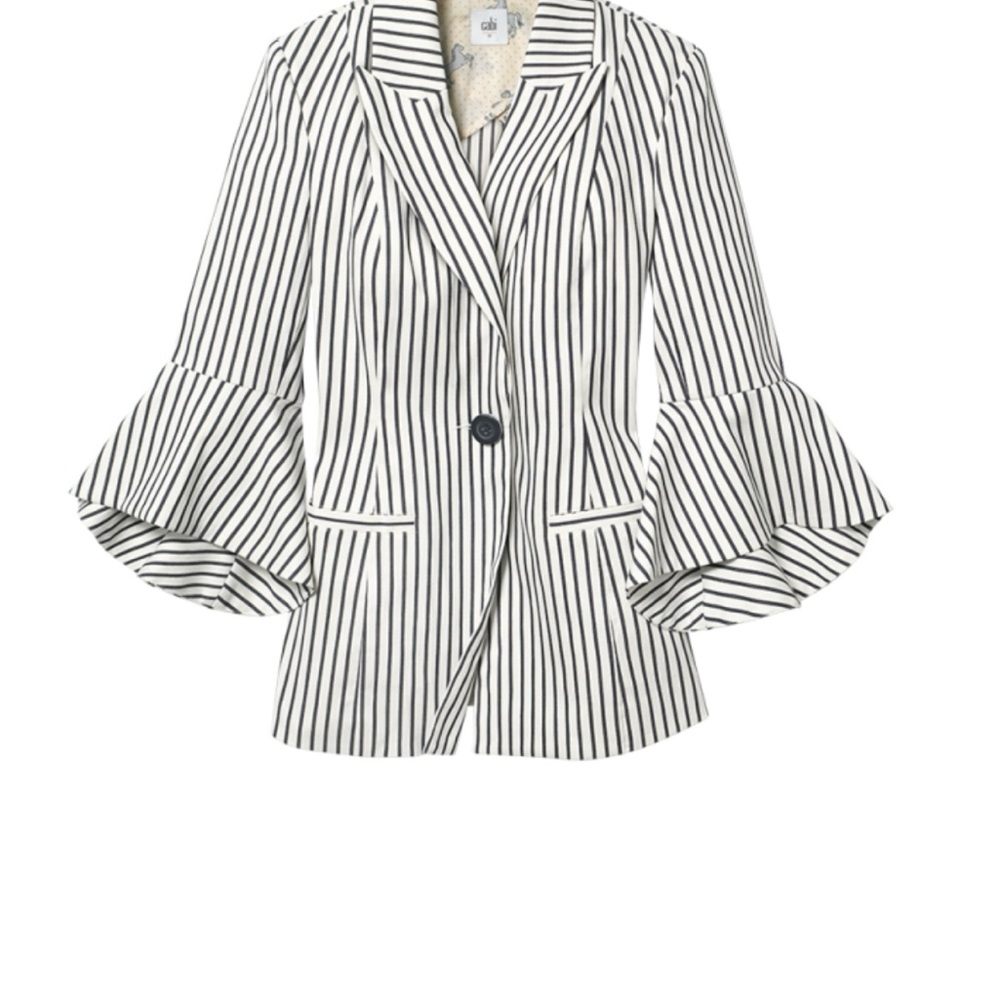 On-Trend Bell Jacket - Perfect Statement Piece To… - image 5